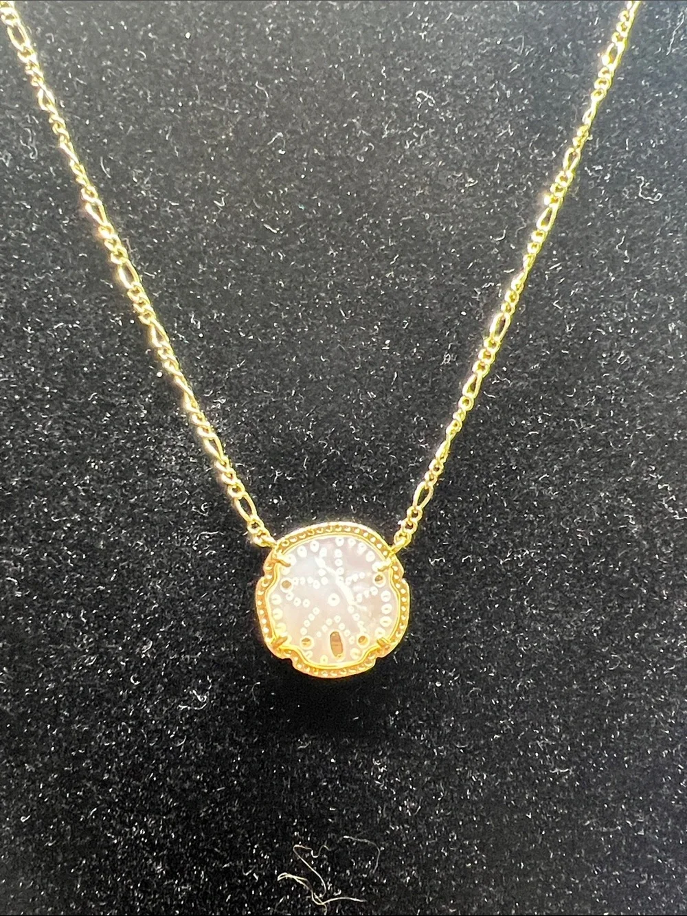 Kendra Scott Gold Necklace with Pearl White Sand Dollar